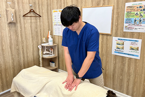 【筋肉をほぐす指圧マッサージ】